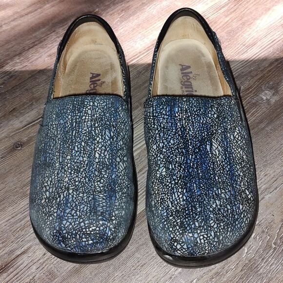 Alegria Keli Professional Shoe Women's Size 39 Blue Crackle Pop Print Black Sole - Picture 2 of 8